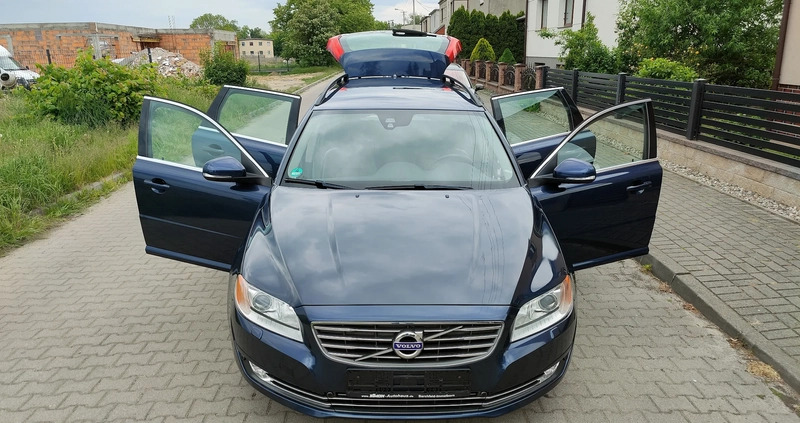 Volvo V70 cena 31300 przebieg: 259000, rok produkcji 2013 z Baranów Sandomierski małe 781